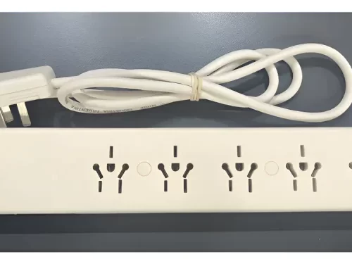 Zapatilla 5 Tomas con Cable 1.5 M con Cablec/termi Richi